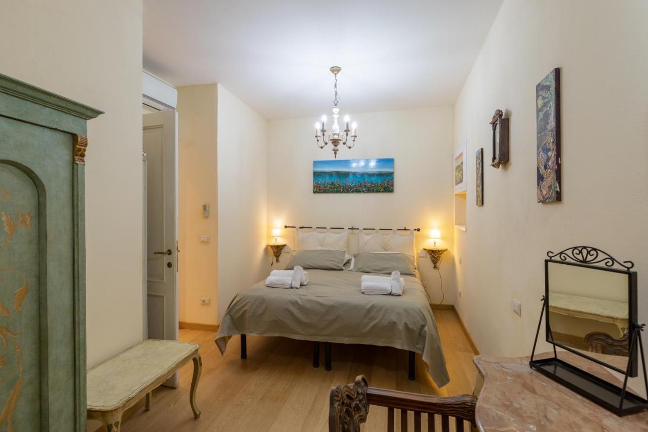 Pinocchio' S House In The Center Of Florence Extérieur photo